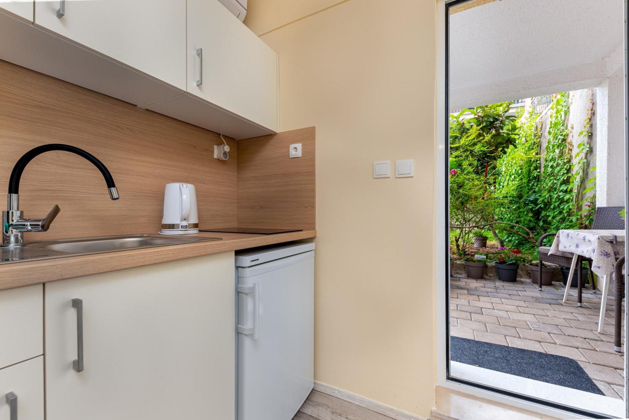 Apartment Gisela Makarska