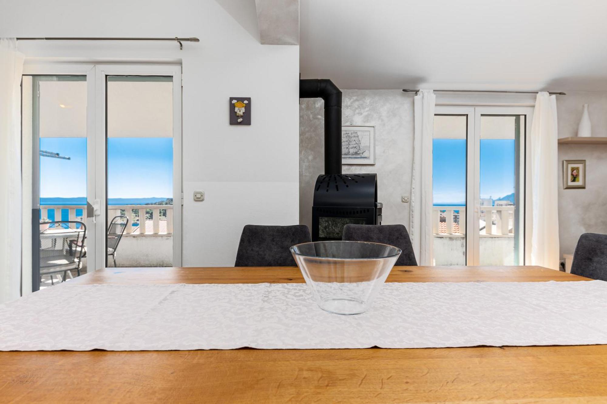 Apartment Gisela Makarska